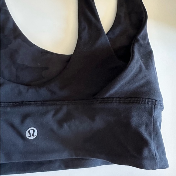 LULULEMON size 4 black reversible sport bras ! - Picture 3 of 5